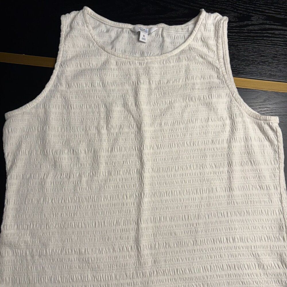 Croft & Barrow Tank Size XL White EUC - Picture 2 of 6
